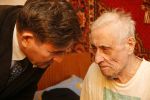      -    (1914-2011). 2011 .